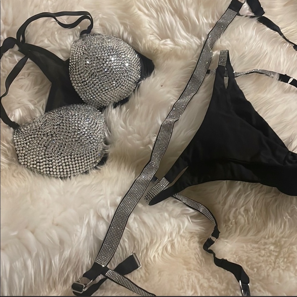 Custom entertainer bra